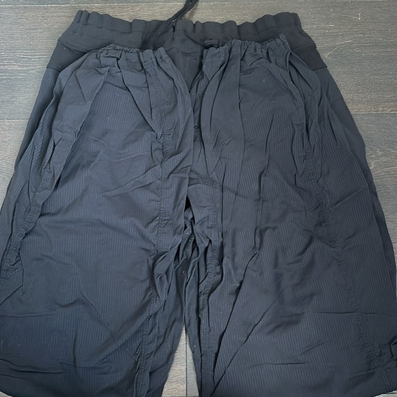 LULULEMON DANCE STUIDO PANT. SIZE 10. - Picture 3 of 4